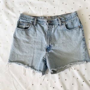 Vintage Abercrombie&Fitch light wash denim shorts